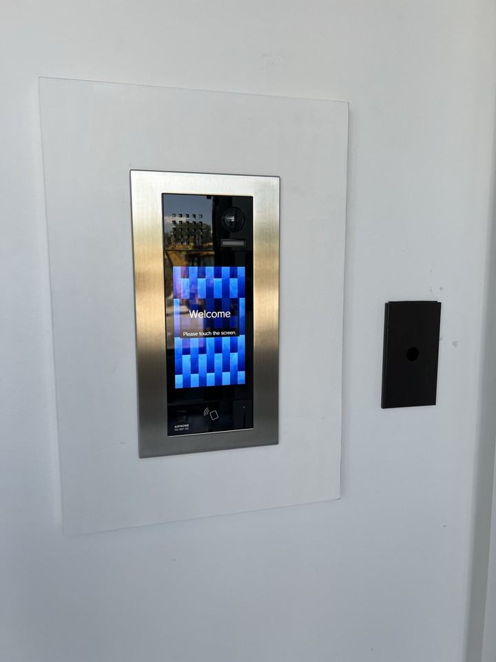 80 Bridge St #303 - Photo 4 of 18