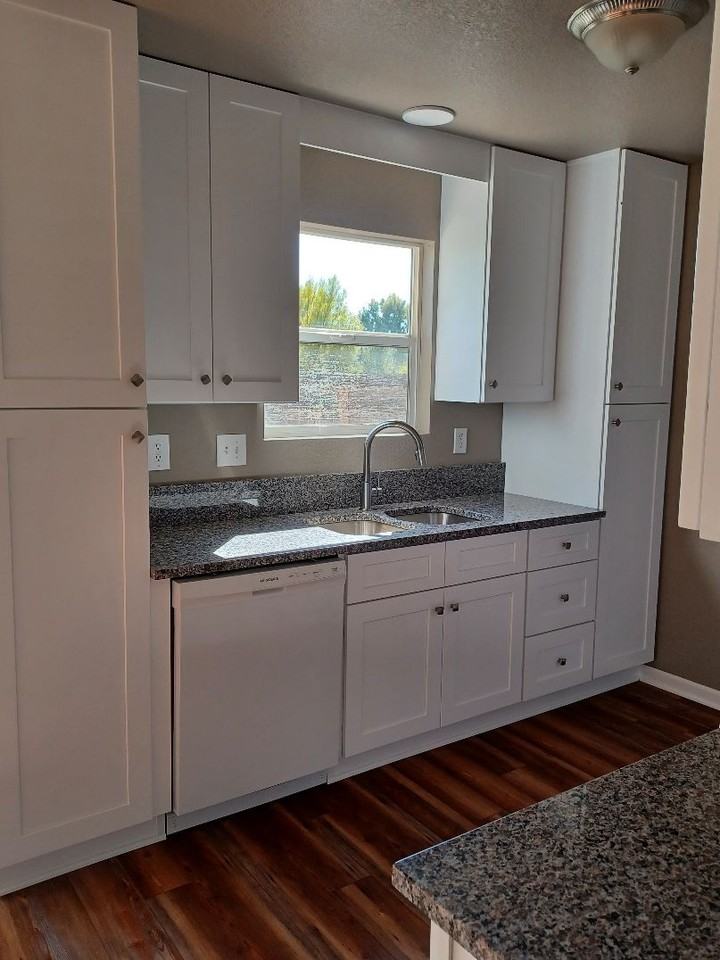 3200 Rock Point Ct #0 - Photo 5 of 16