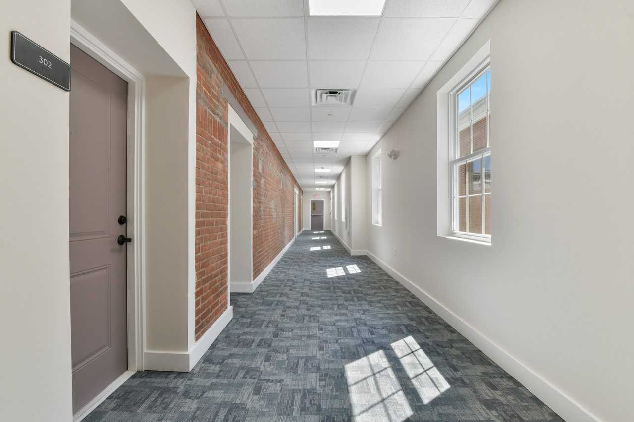 410 Washington St #104 - Photo 4 of 19