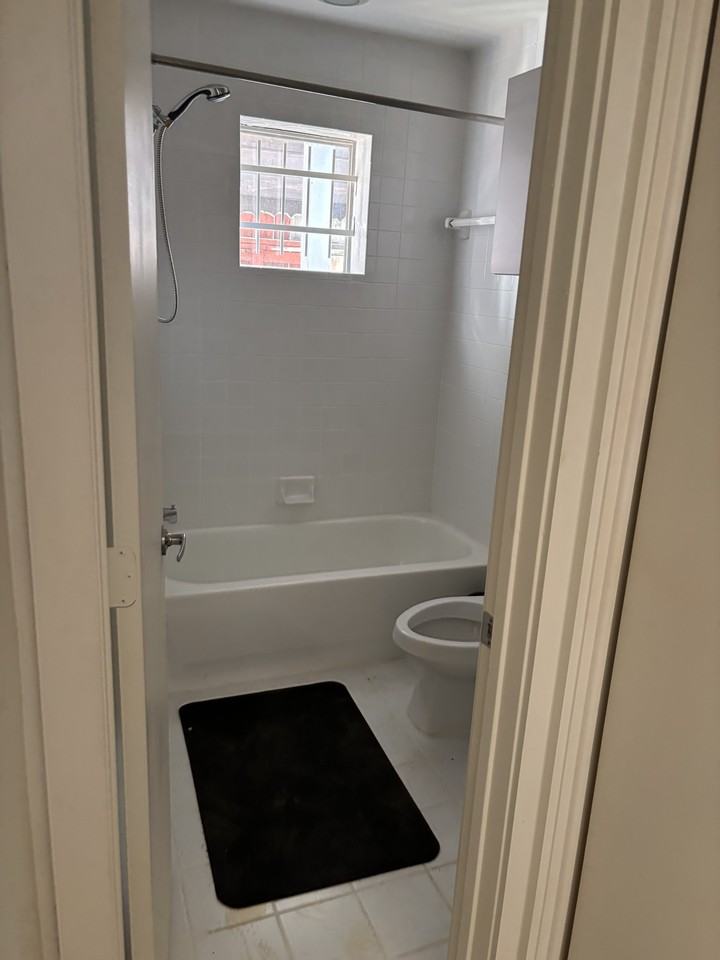 2909 Albany St #2909 - Photo 5 of 50