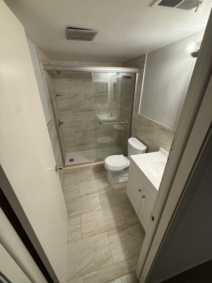 266 E 13 Mile Rd #30 - Photo 5 of 8