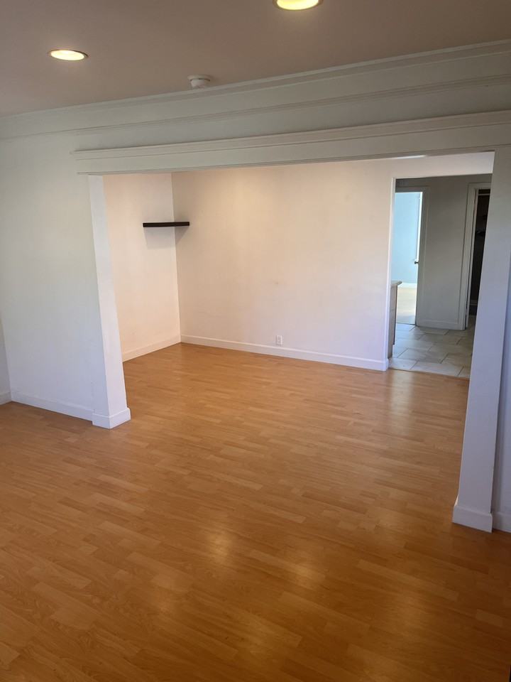 1345 N Pacific Ave #NA - Photo 7 of 15