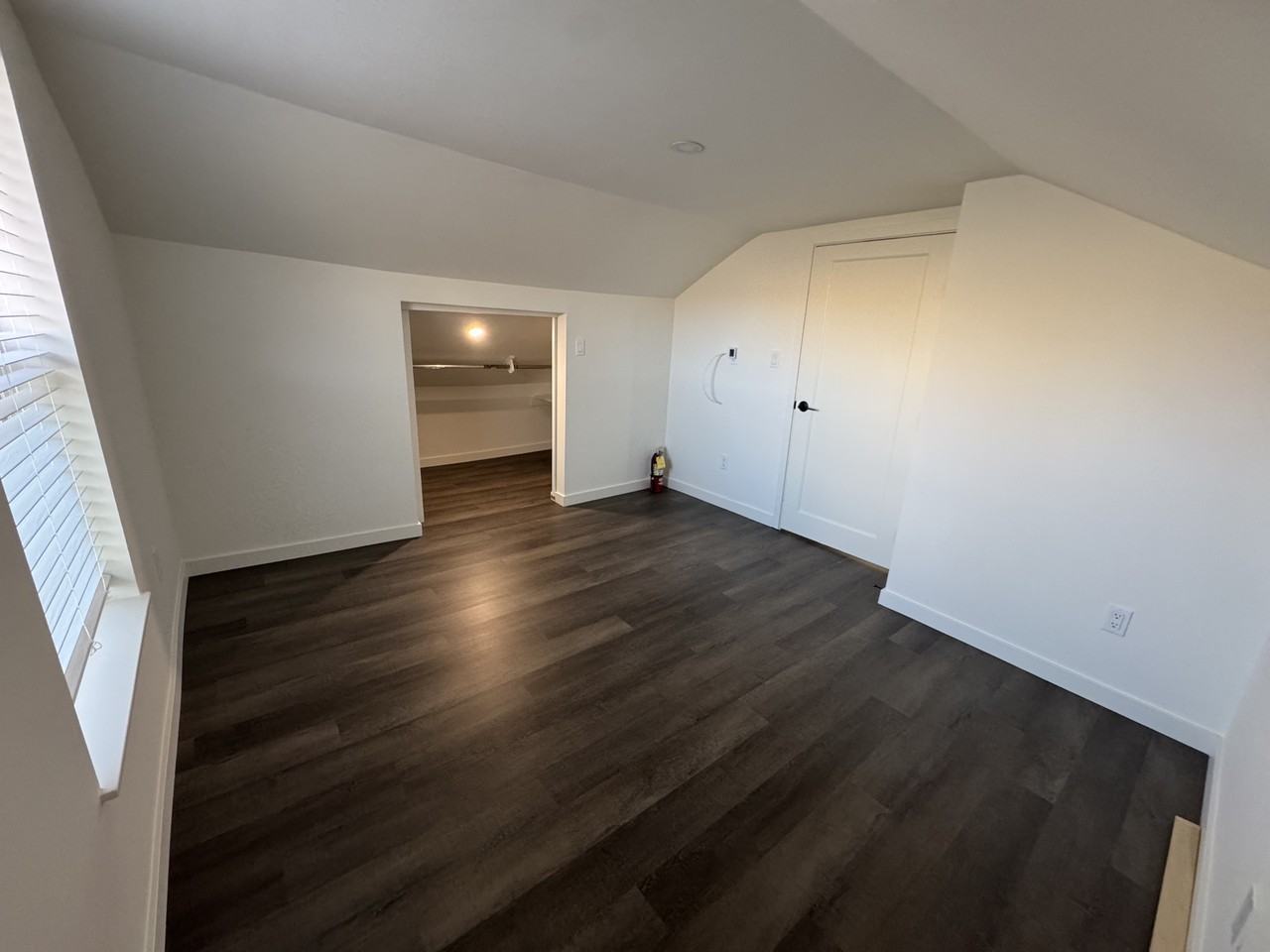 429 2nd St #NA - Photo 3 of 13