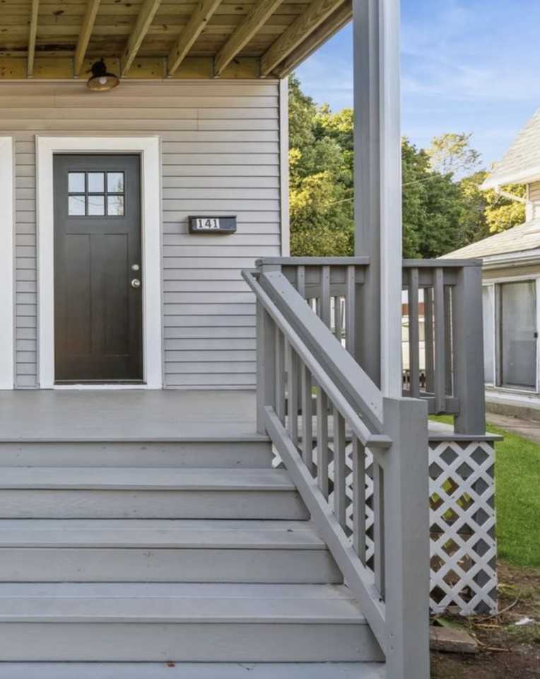 141 Olive St #LUIS - Photo 4 of 9