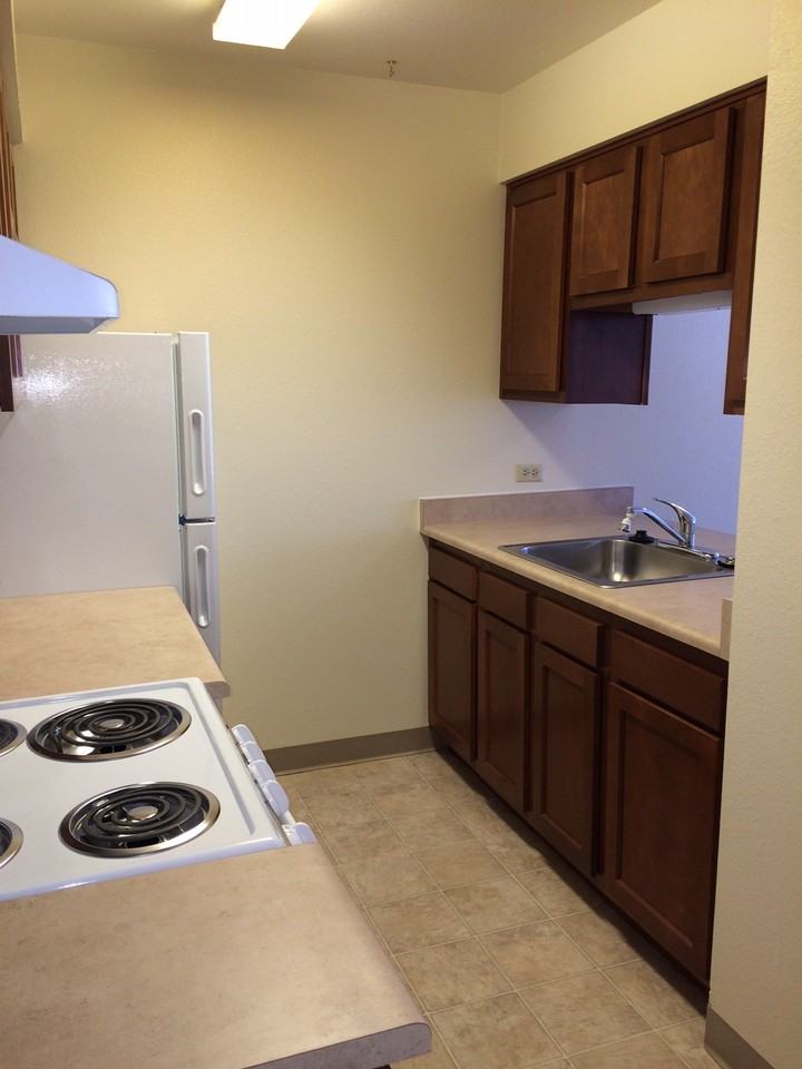 2480 E Dale St - Photo 2 of 7