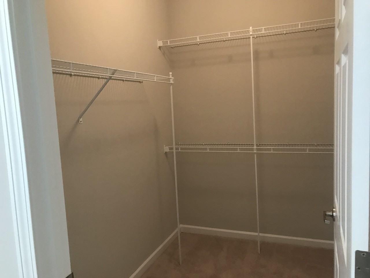 1610 E Southfield Cir #NA - Photo 3 of 11