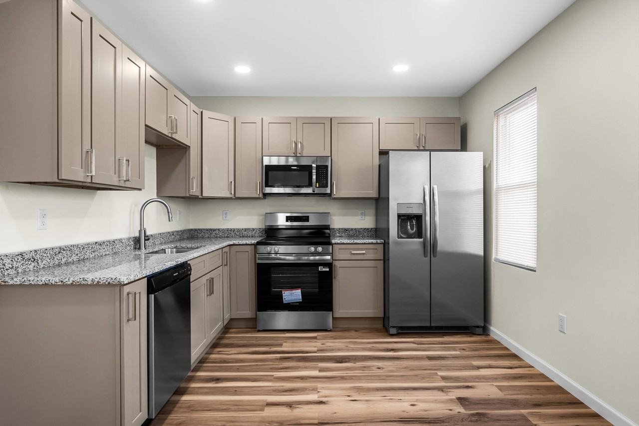 346 Bennett St #1 - Photo 2 of 15