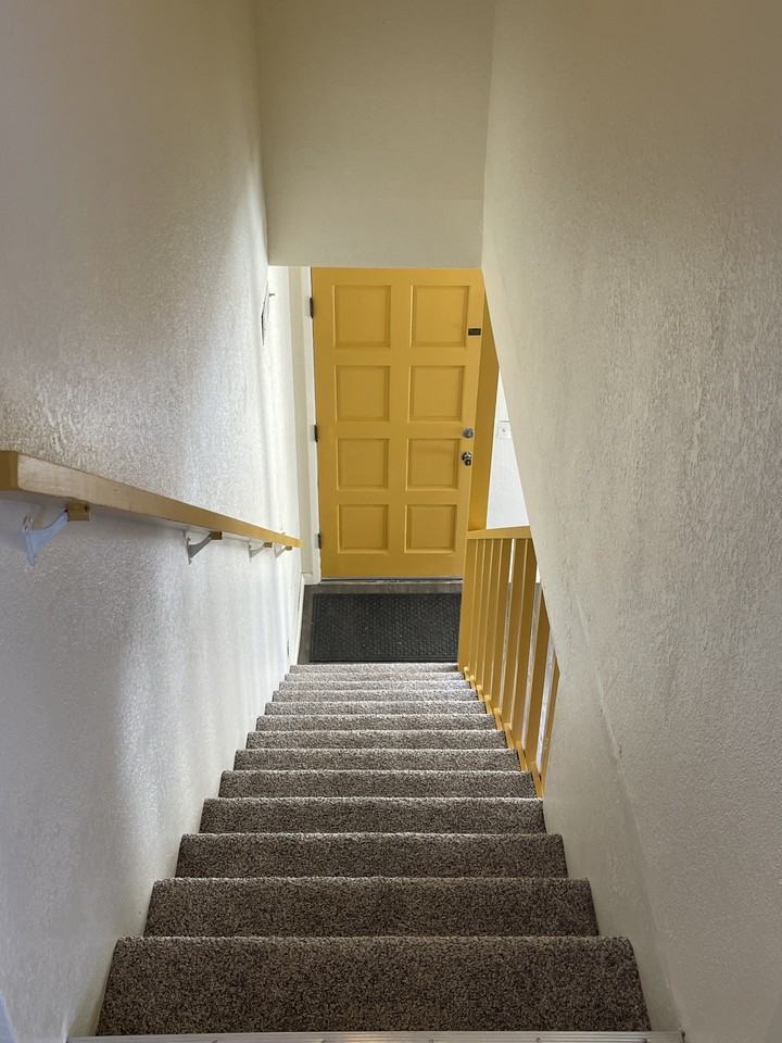 16 Stender Ave #A - Photo 2 of 8