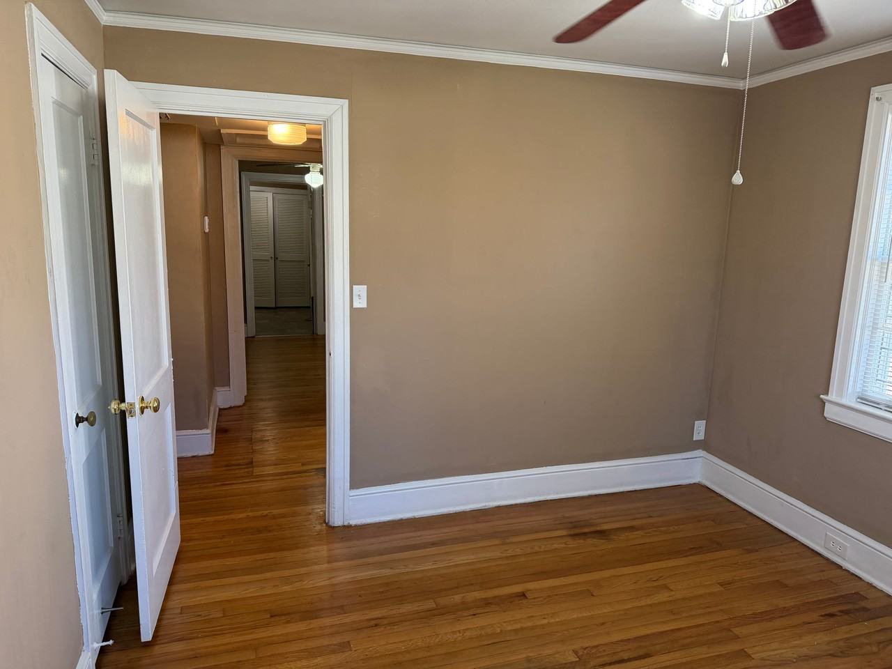 2414 Poplar St #NA - Photo 3 of 20