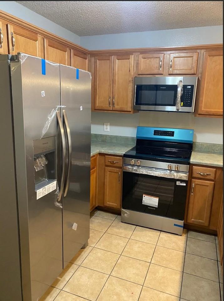 11900 Liberty Cir N #NA - Photo 4 of 10