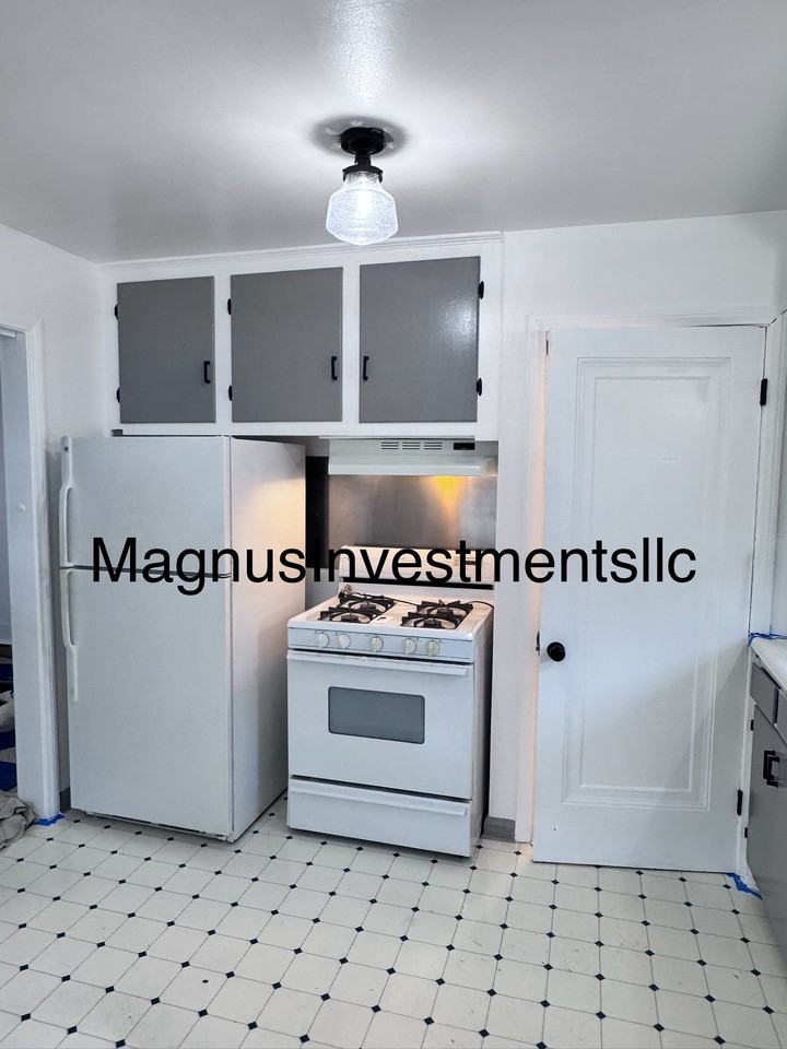 1009 Broer Ave #NA - Photo 3 of 14