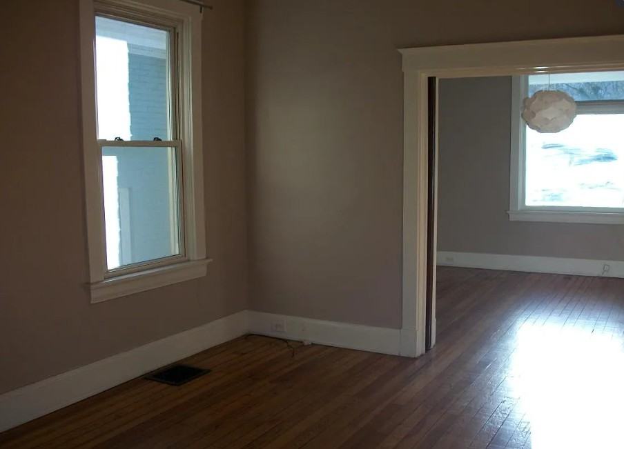 3148 Linwood Ave #1 - Photo 5 of 10