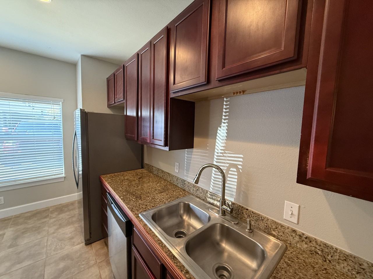 15284 331 Business - 1 #1 - Photo 5 of 19