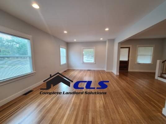 930 S Center St #1 - Photo 7 of 21