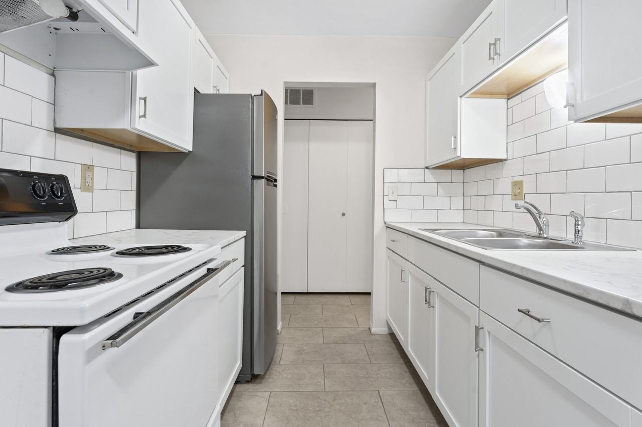 4221 Quarry St #2 - Photo 2 of 10