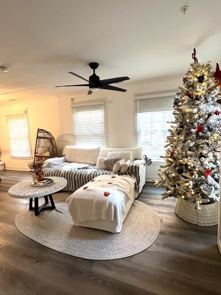 429 Montgomery St #1 - Photo 5 of 50