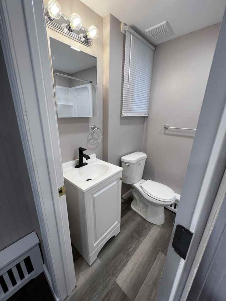 695 Charles St #9 - Photo 5 of 8