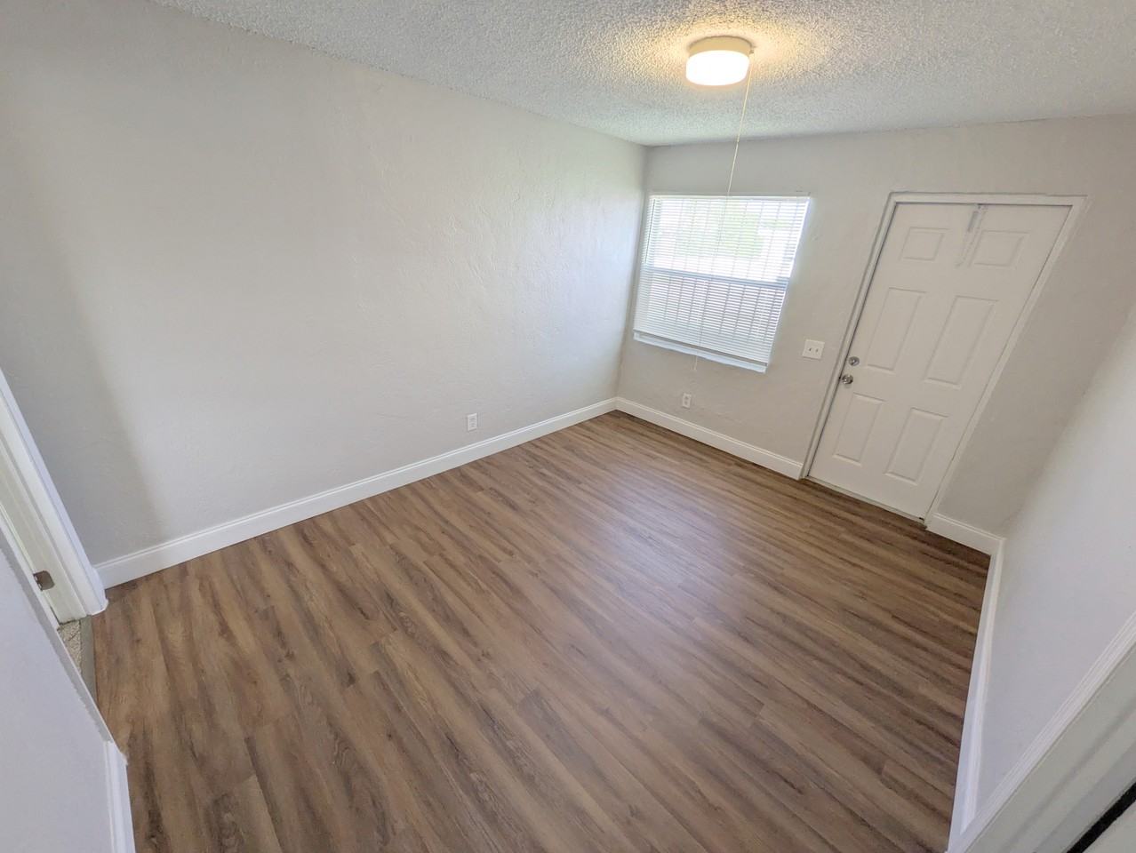 512 Northwood Rd #201 - Photo 5 of 19