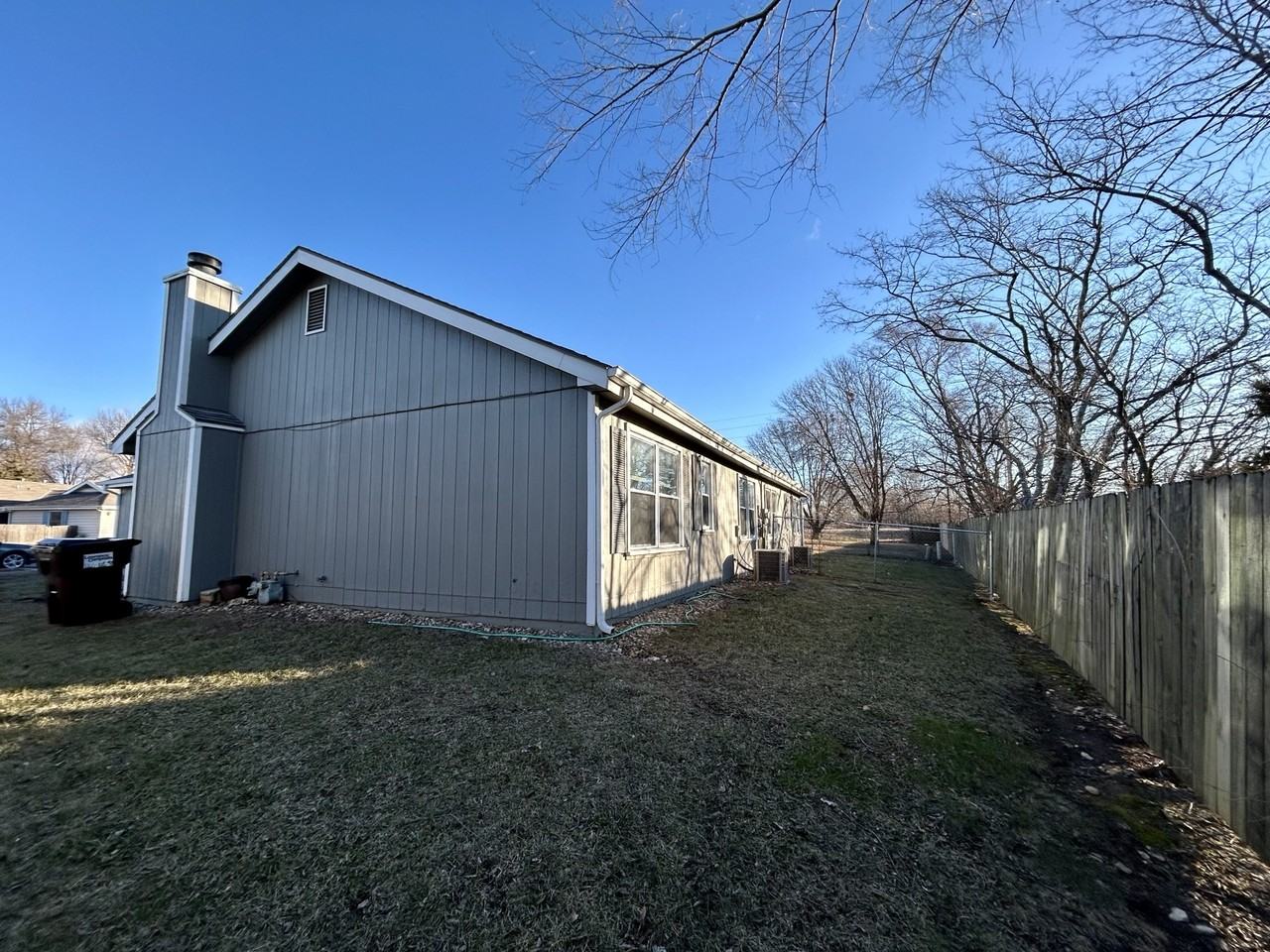 2109 Pikes Peek Pl #1 - Photo 3 of 13