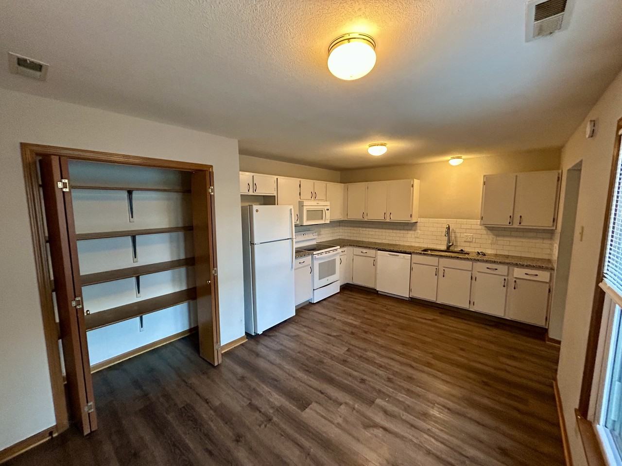 2109 Pikes Peek Pl #1 - Photo 5 of 13