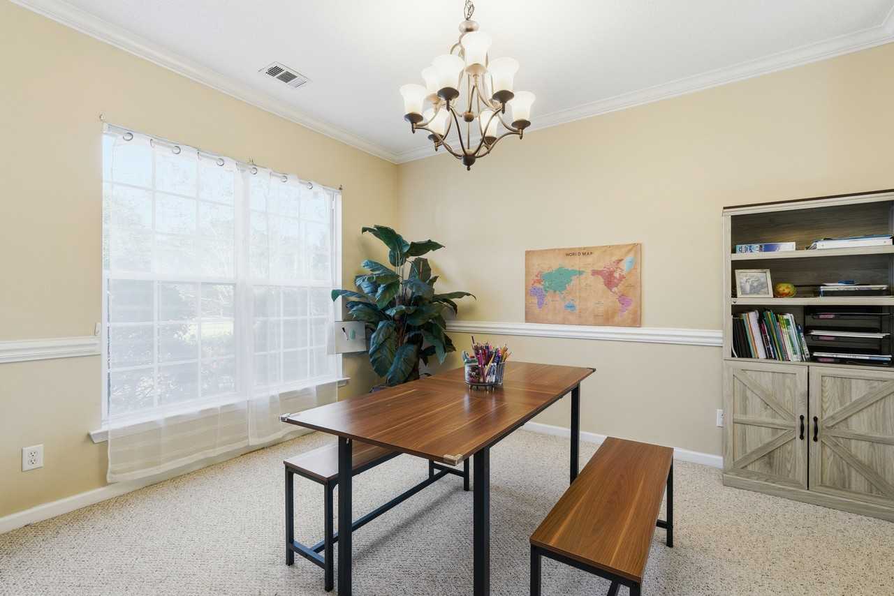 79 Byron Dr #1 - Photo 6 of 32