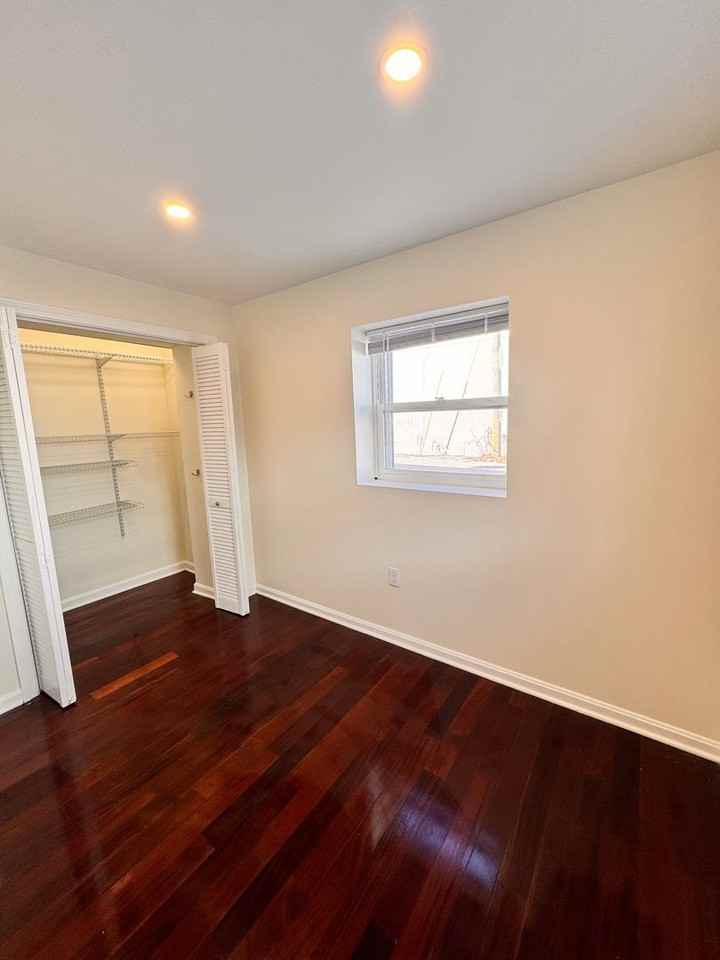 136 Hill St - Photo 6 of 12