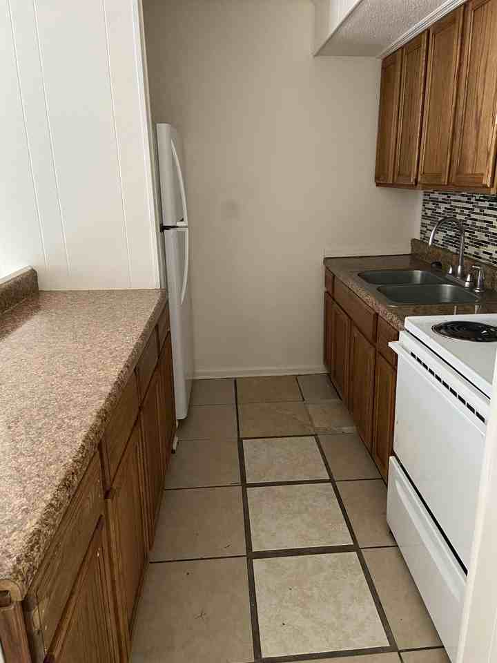 615 Vallotton Dr #A2 - Photo 2 of 4