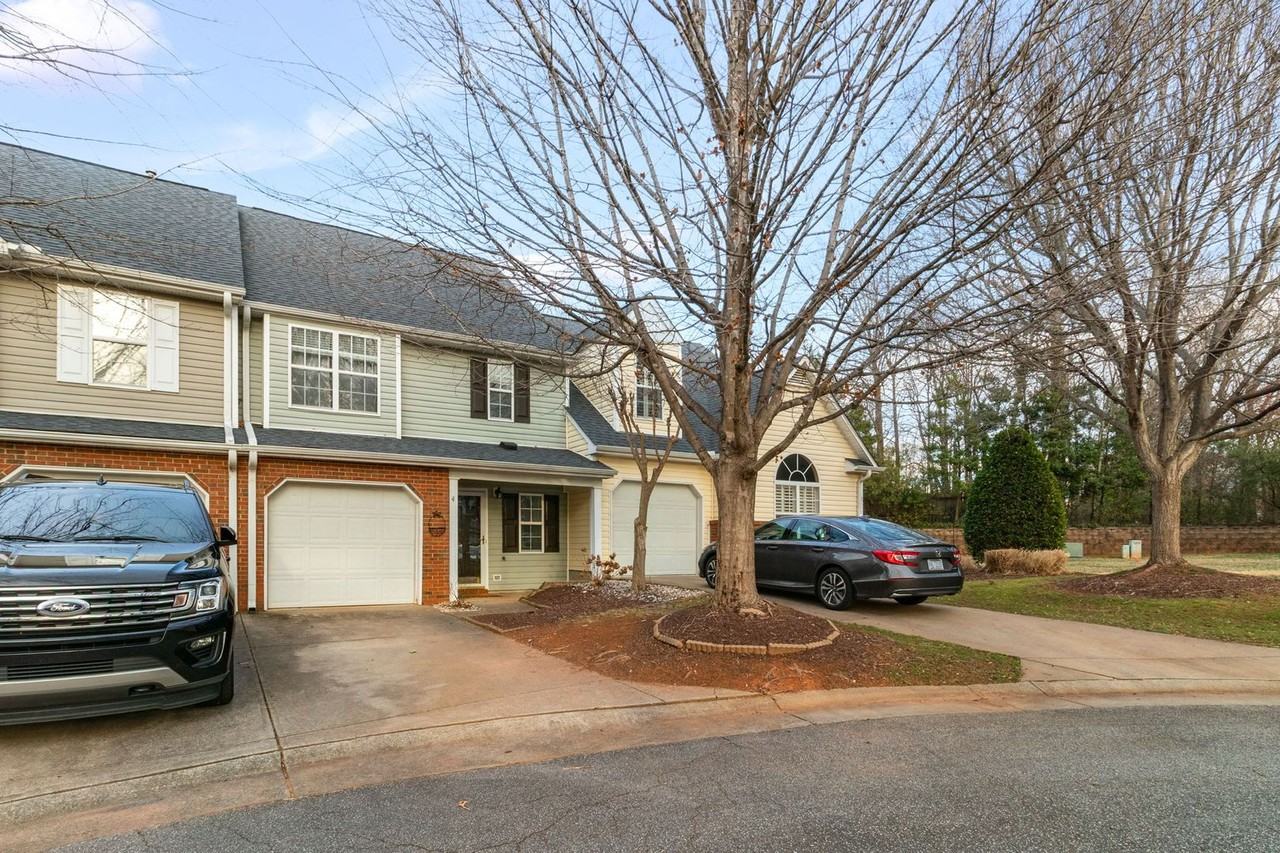 4 Hudson Cir - Photo 5 of 31