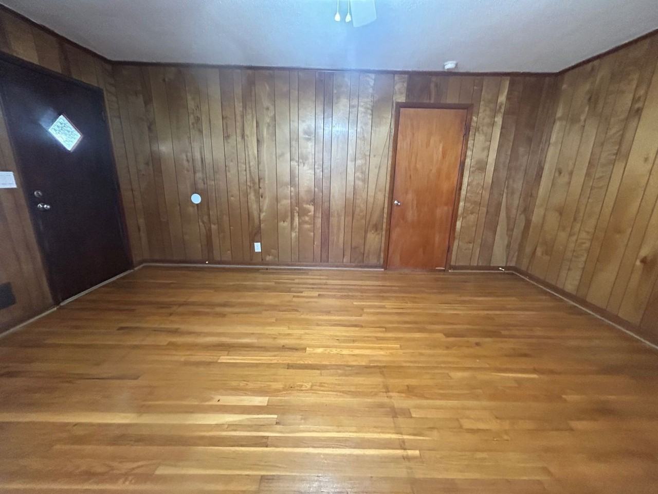 1217 Suber St Apt B - Photo 3 of 19