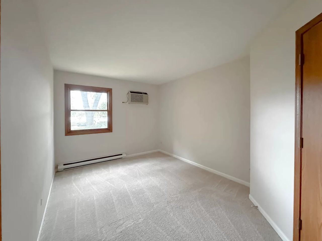 4303 W Shamrock Ln #1D - Photo 5 of 9