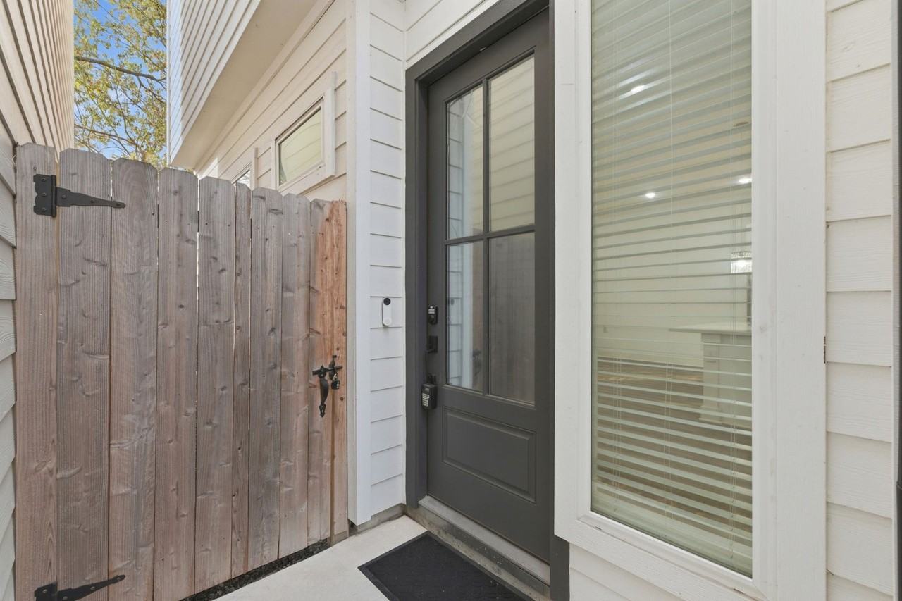 4605 Lavatera St - Photo 7 of 42