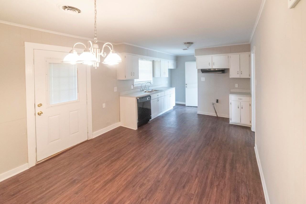 3109 Christine Rd - Photo 3 of 14