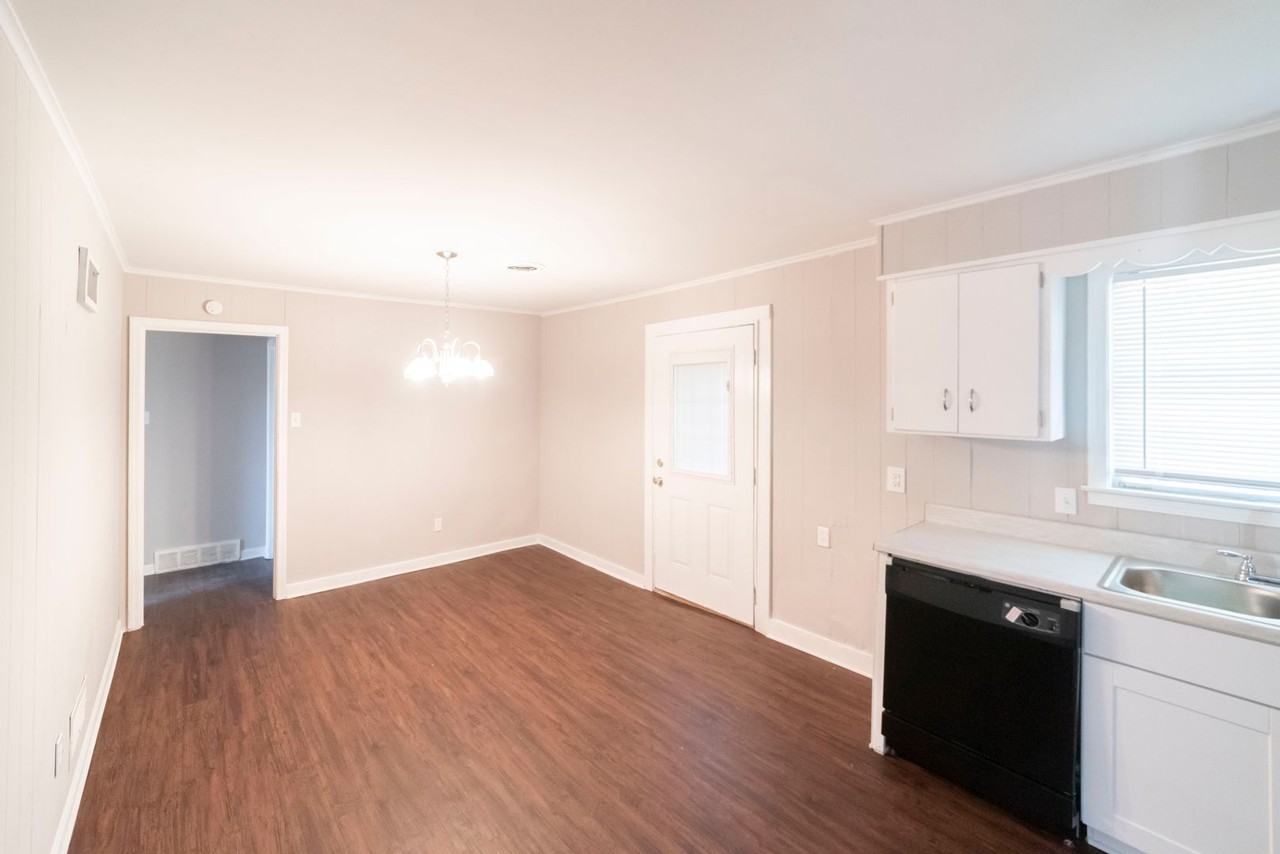 3109 Christine Rd - Photo 4 of 14