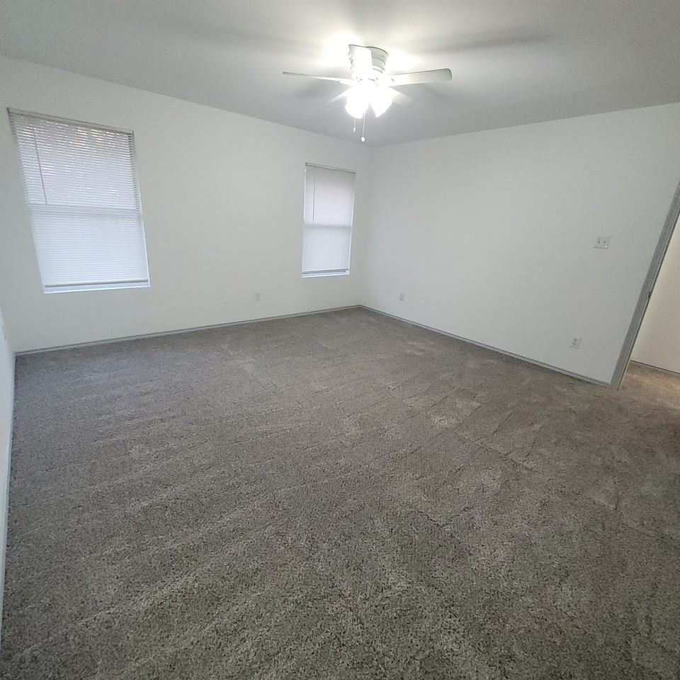 200 Alpine Dr #1 - Photo 3 of 13