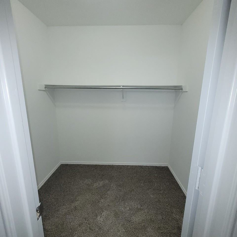 200 Alpine Dr #1 - Photo 7 of 13