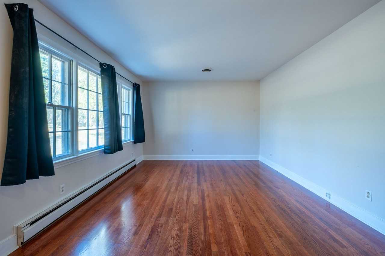 3209 Pine Brook Ln - Photo 5 of 25