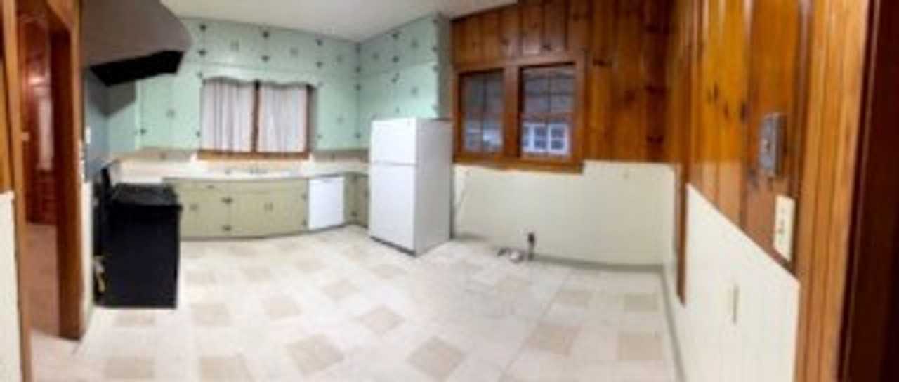 704 E. Thomas - Photo 4 of 50