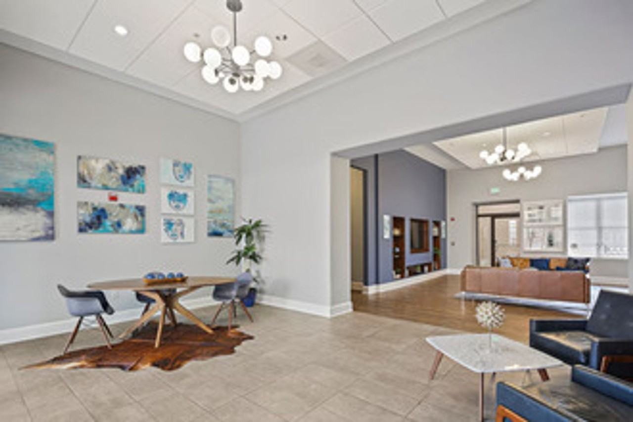 St. James at 301 West Franklin Street - Photo 6 of 26