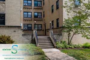 featured image of 125 Baywood Ave