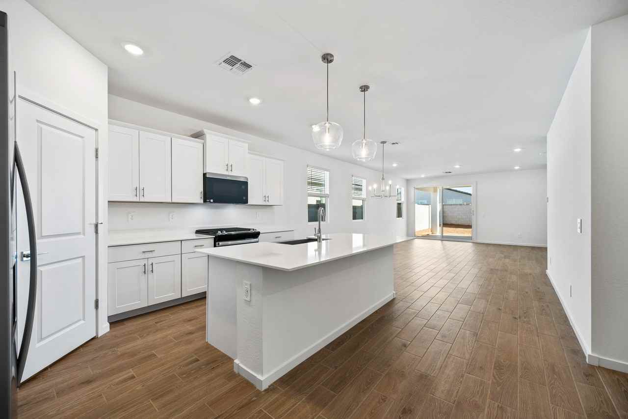 2365 Fortana Drive - Photo 3 of 28