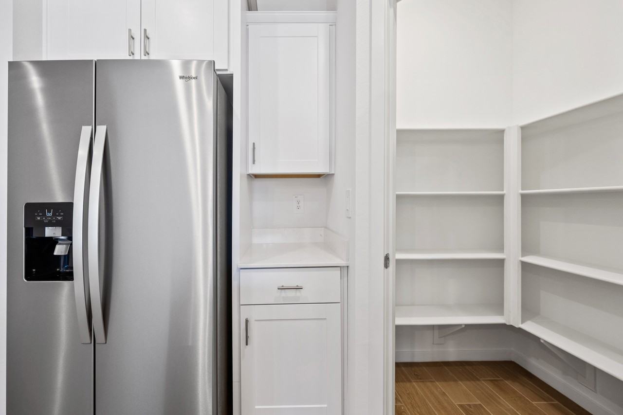 2365 Fortana Drive - Photo 7 of 28