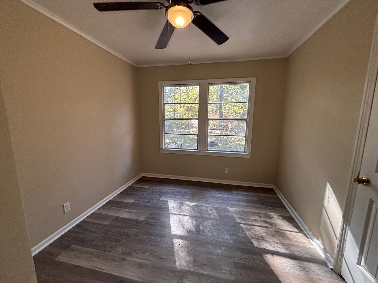 1741 Desoto St - Photo 6 of 11