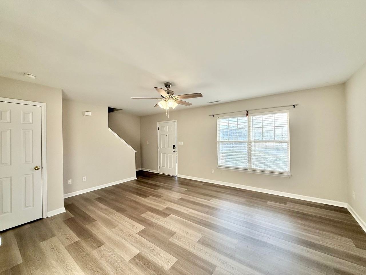 3817 Satinleaf Dr - Photo 3 of 24