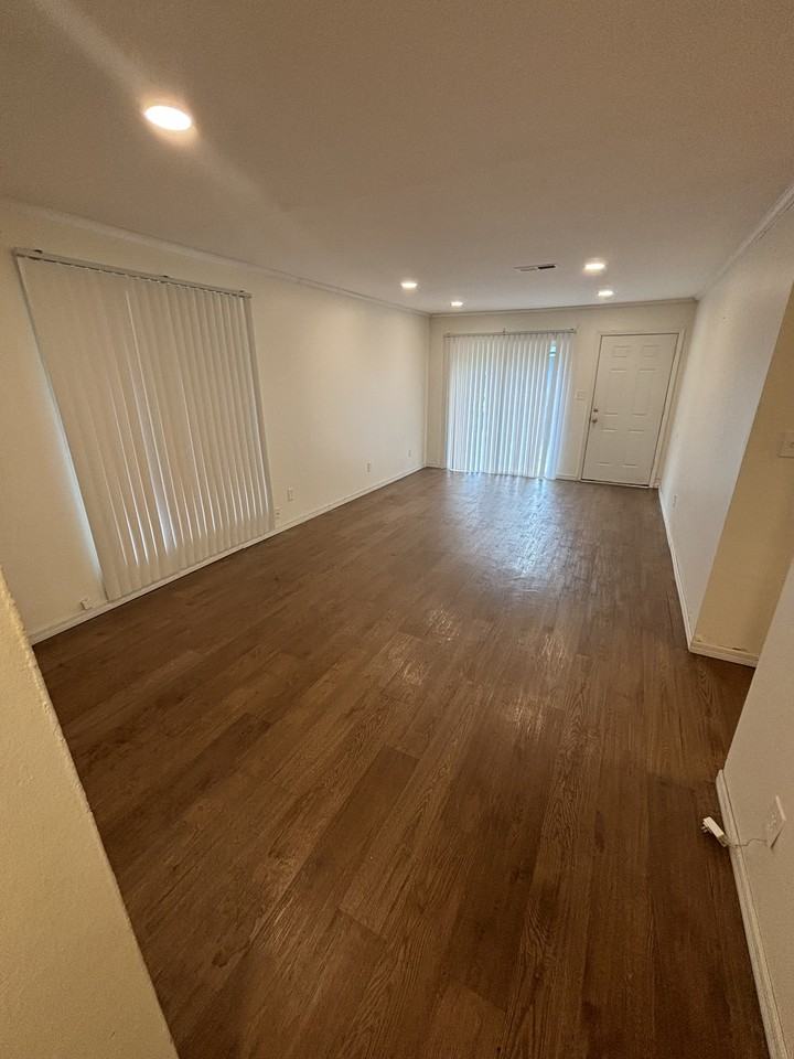 2401 Atlas RoadUnit B #B - Photo 4 of 18