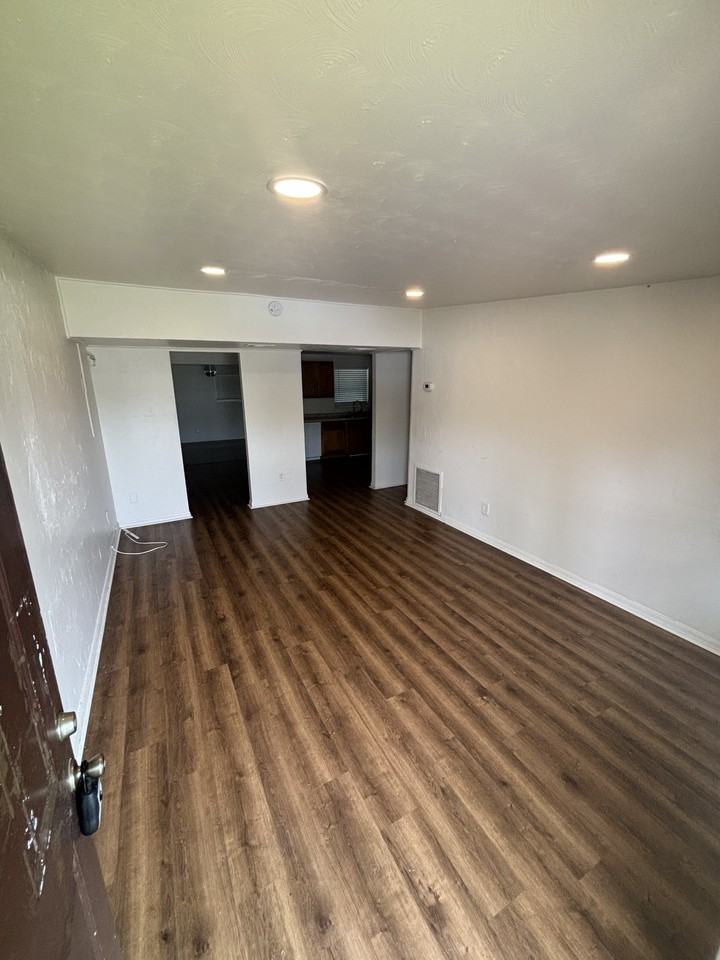 2219 Belle Vue Way #2219 - Photo 3 of 50