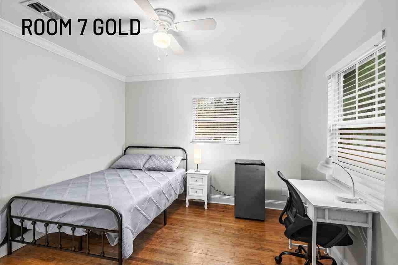 431 Arlington Road North - Photo 3 of 13