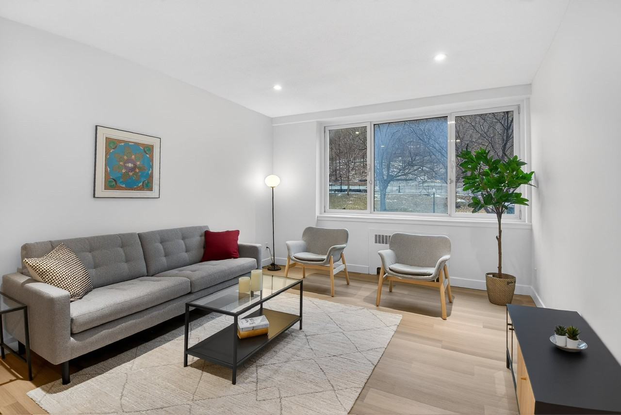 1460 Av du Docteur-Penfield - Photo 4 of 18