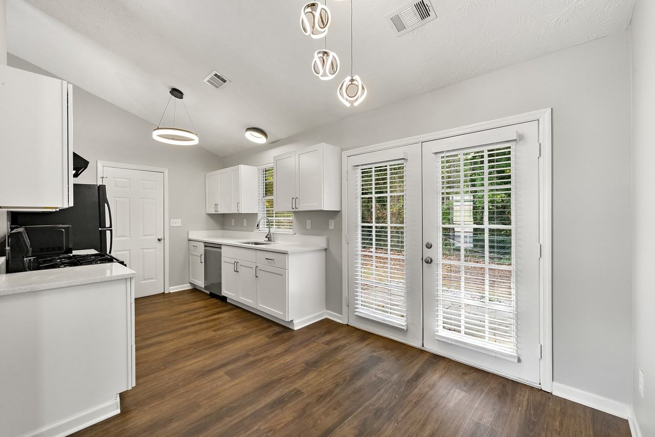 2467 Deep Shoals Cir #1 - Photo 7 of 22