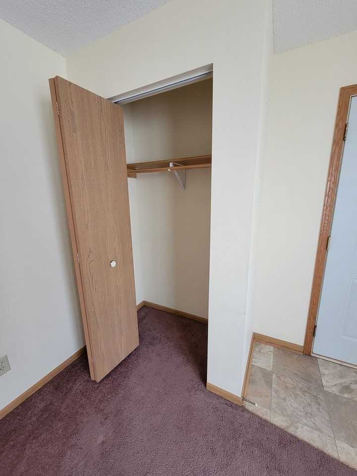 4607 Fairfax St - Photo 6 of 15