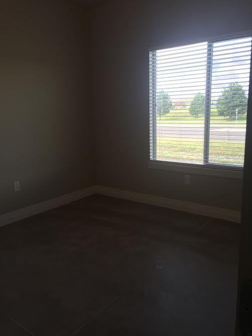 3426 W Sunflower Dr - Photo 6 of 9